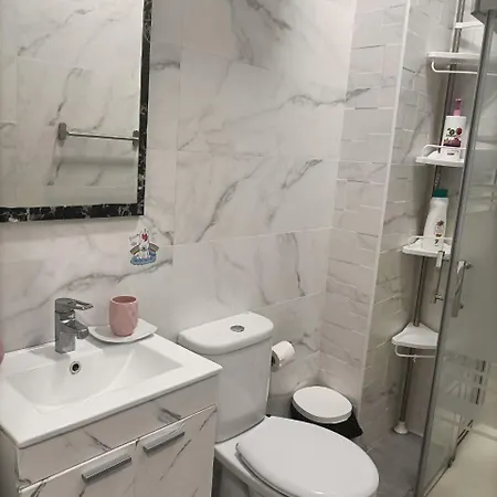 Tilos Apartament *